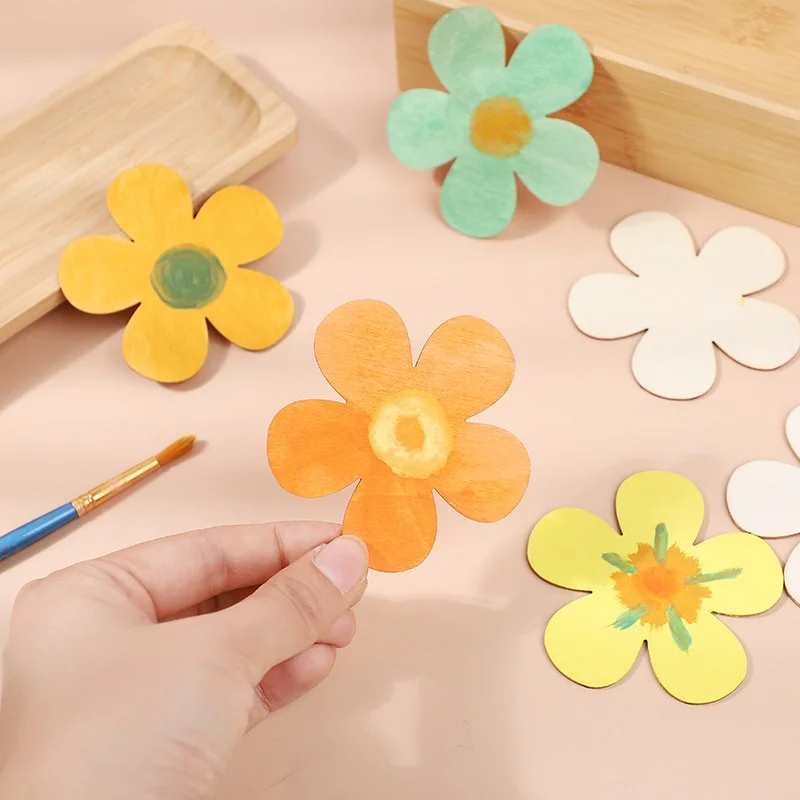 10/20pcs Unfinished Wooden Flower Discs for DIY Crafts and Party Decorations