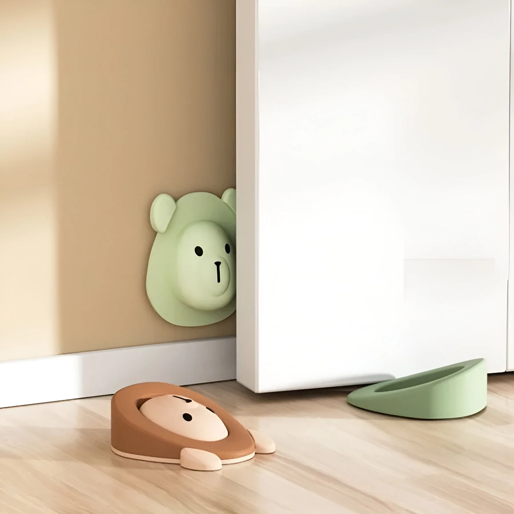 Cartoon Little Bear 2-in-1 Silicone Door Stop & Child Safety Anti-Pinch Protector