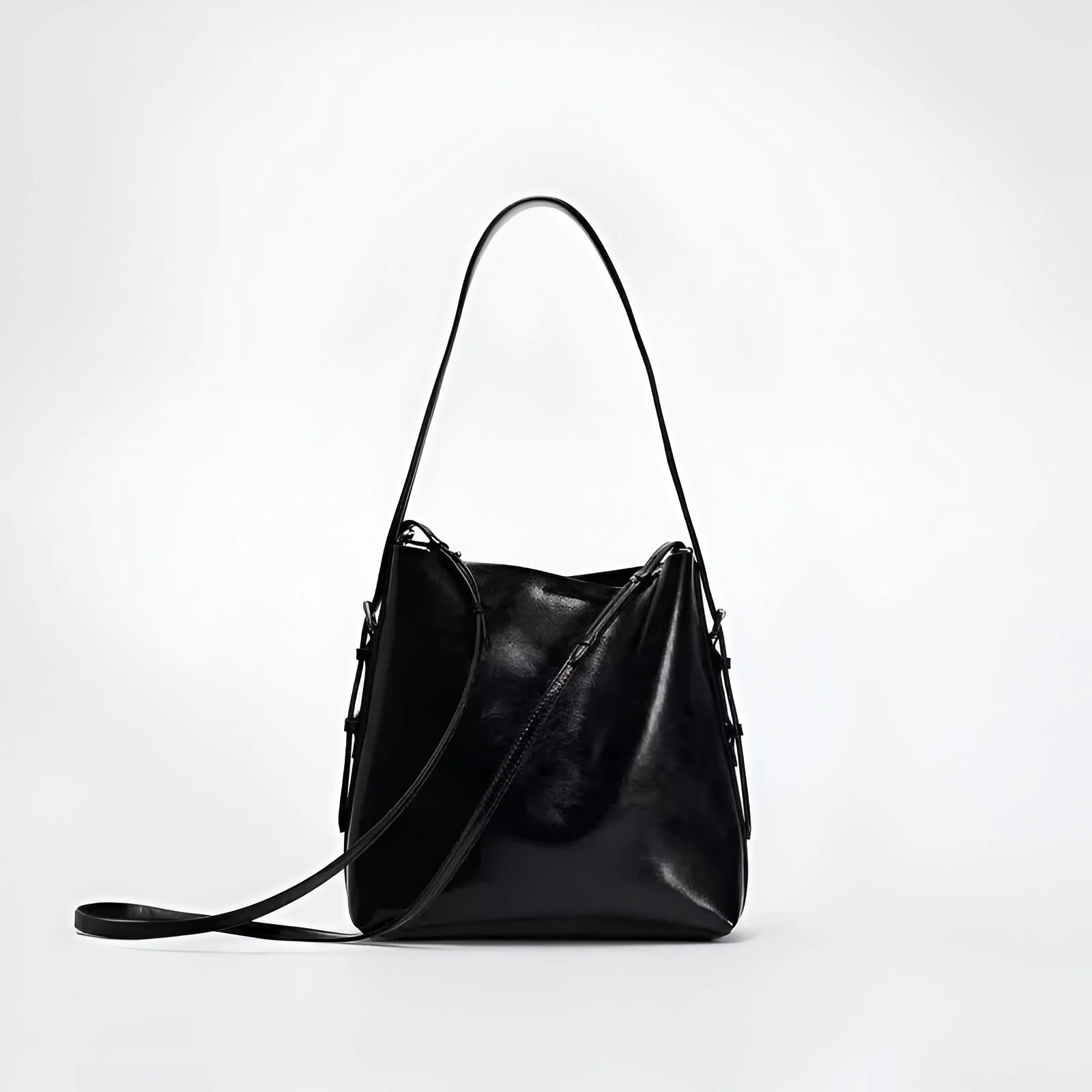 Classic Spanish Bucket Bag