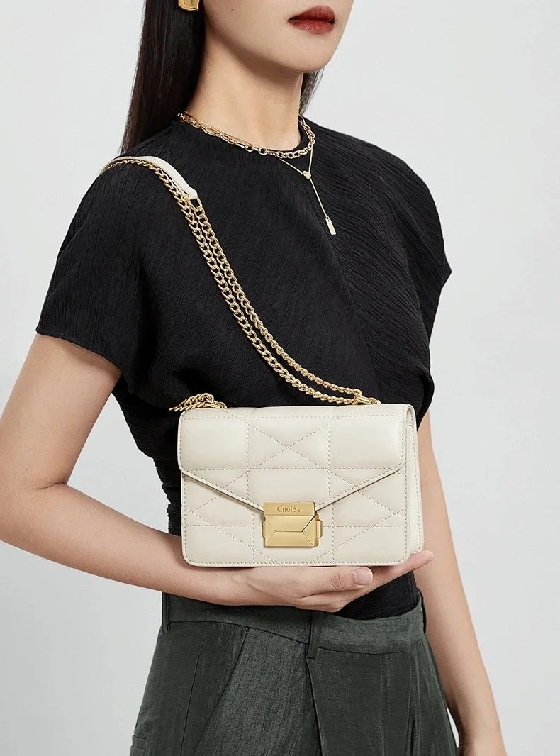 Elegant White Leather Shoulder Bag