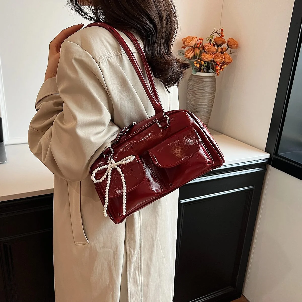 Underarm Bow Pillow Shoulder Bag