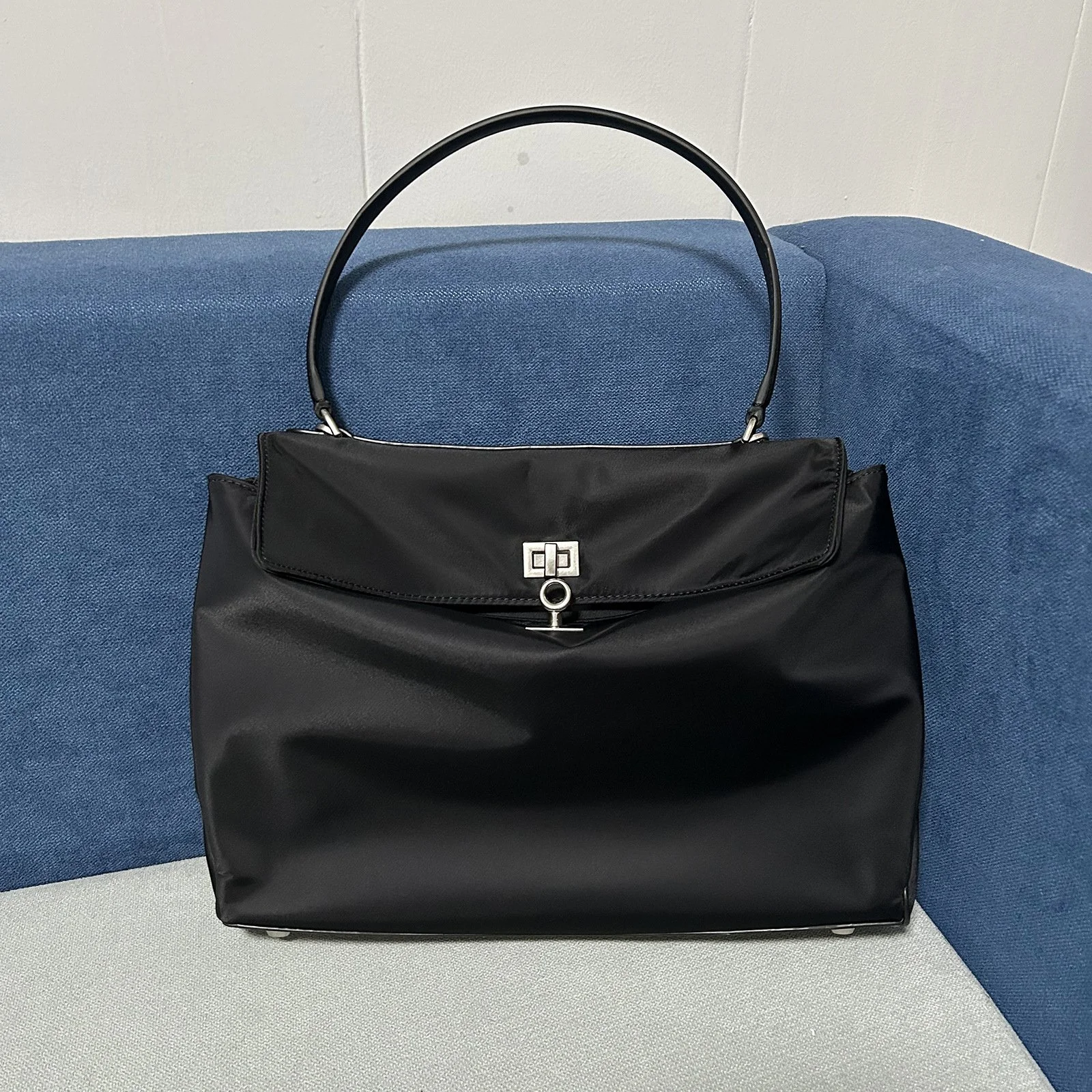 Large Capacity Nylon Tote Bag