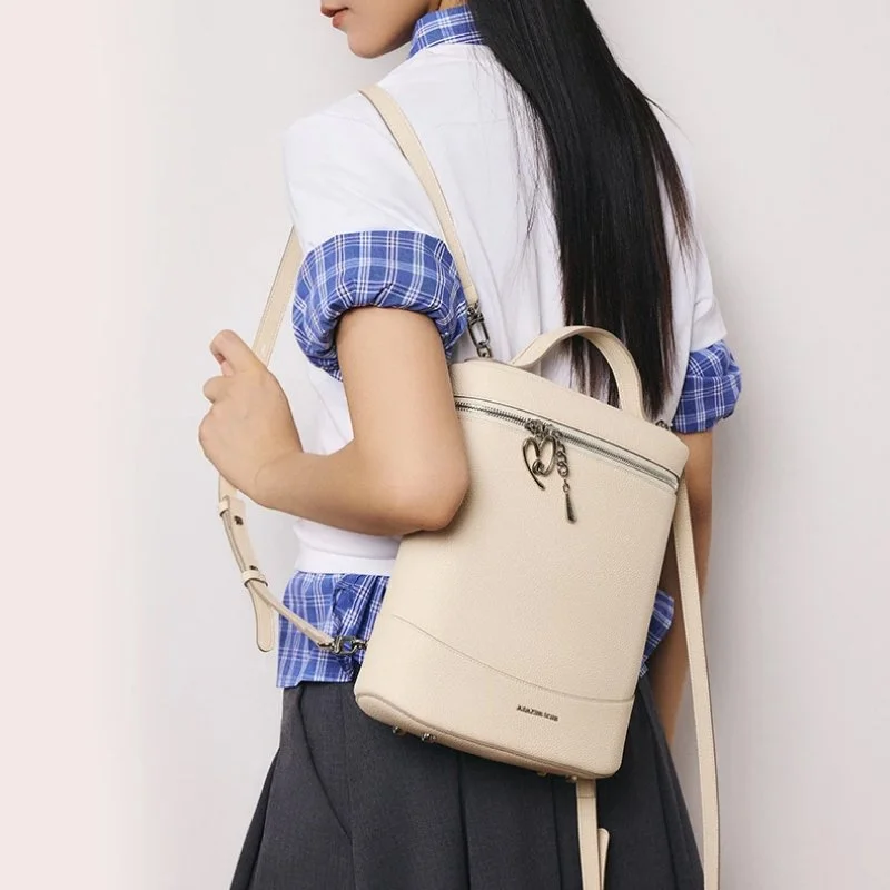 Elegant Pudding L Leather Backpack
