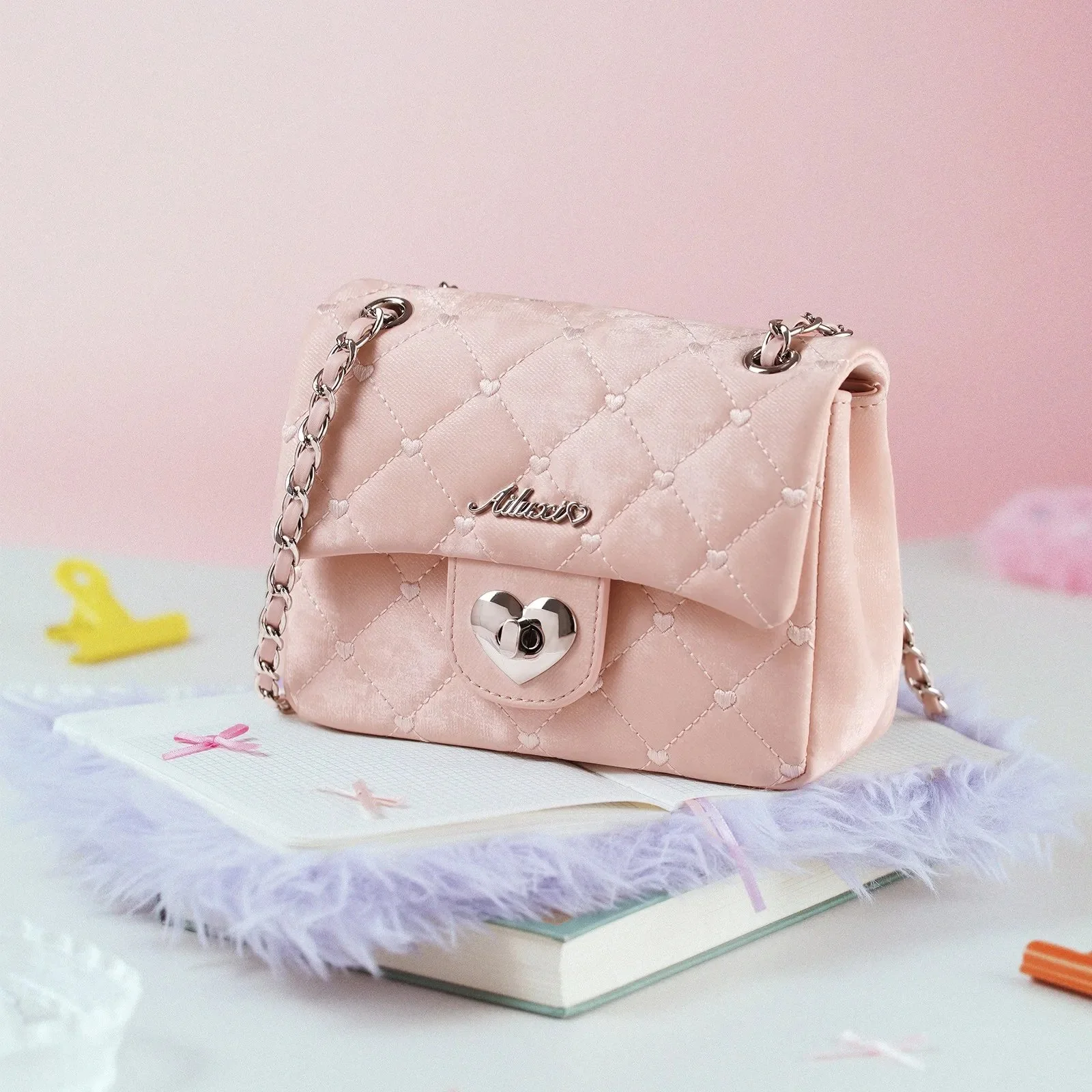 Mini Pink Heart Chain Crossbody Bag