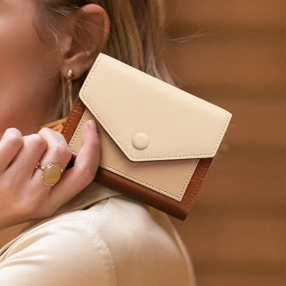 Color Contrast Short Folding Wallet – Lightweight Clutch with Multi Card Slots