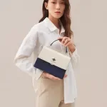 Women's Leather Bee Shoulder Bag