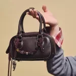 Square Leather Messenger Bag - Stylish & Versatile Handbag