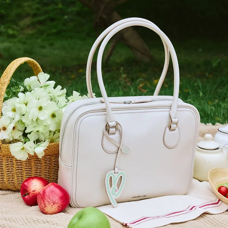Casual Tote Shoulder Bag in Synthetic Leather