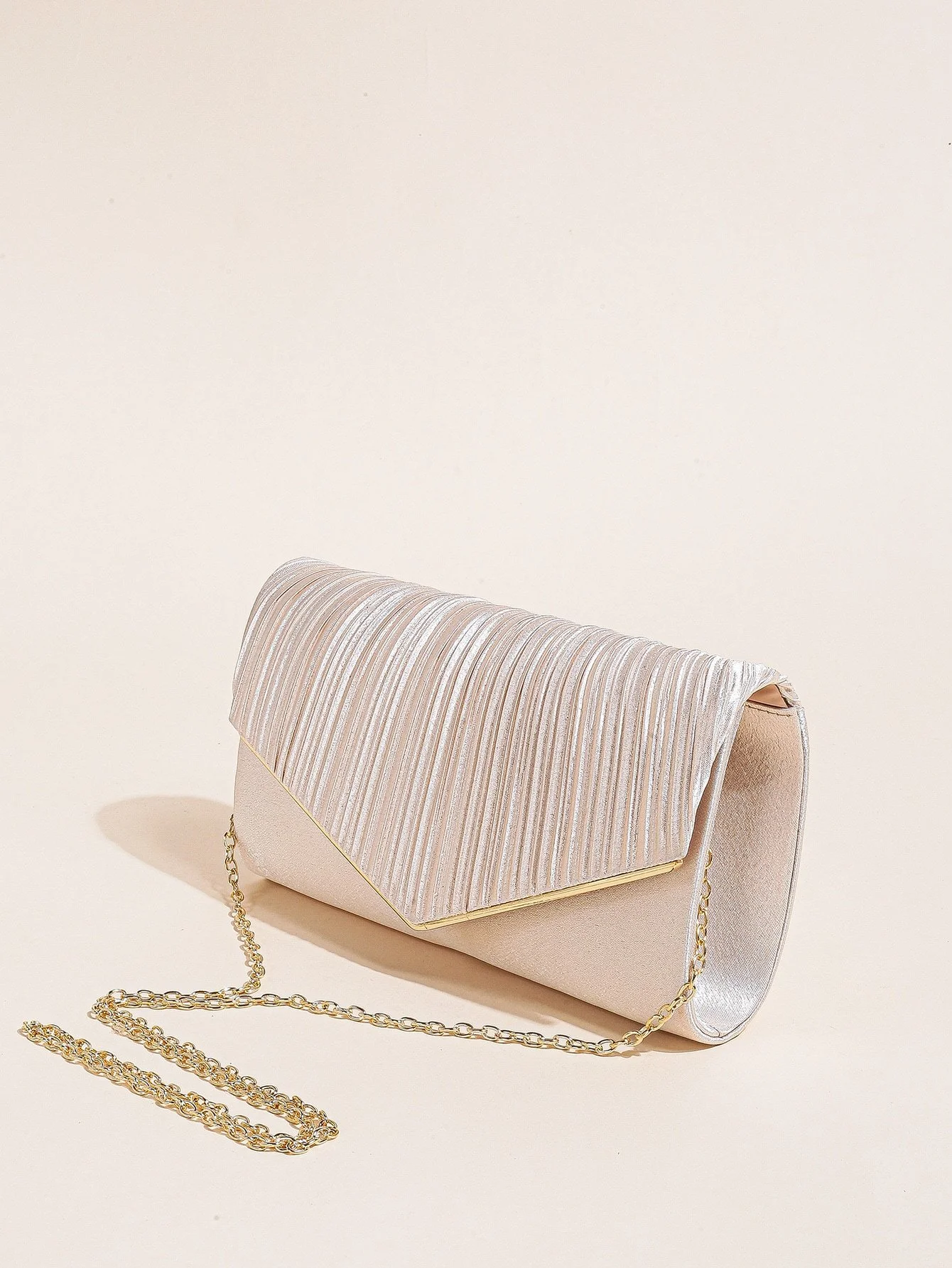 Elegant Pleated Evening Clutch - Solid Color Textured Envelope Bag for Party, Wedding, and Banquet