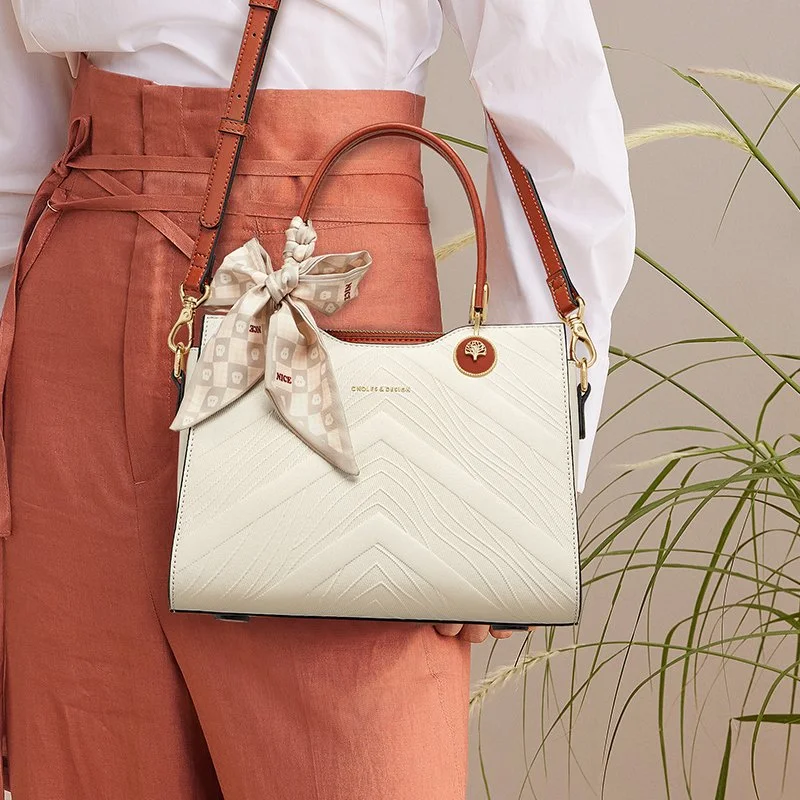 Elegant Retro Bow Detail Leather Tote