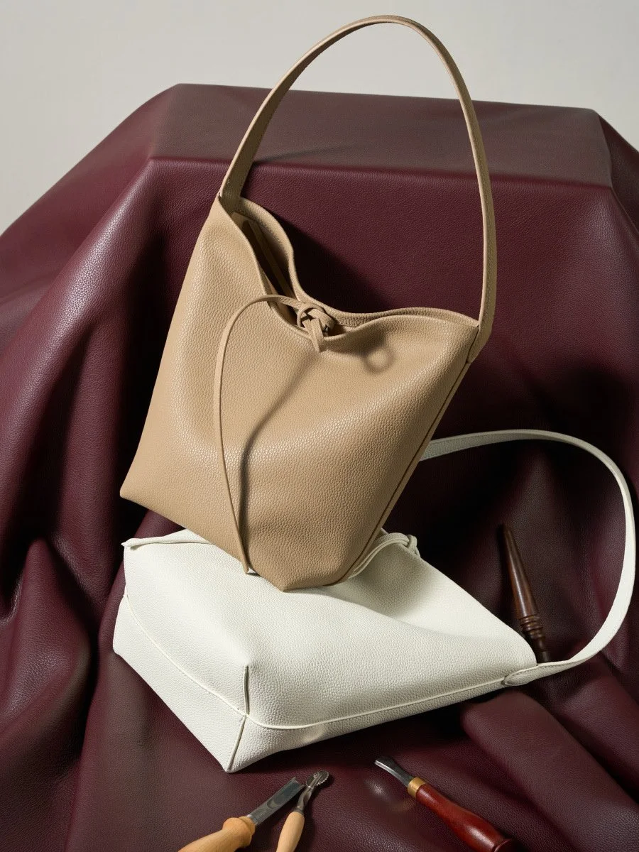 Women's Large Capacity Leather Shoulder Bucket Bag - Casual & Chic Style