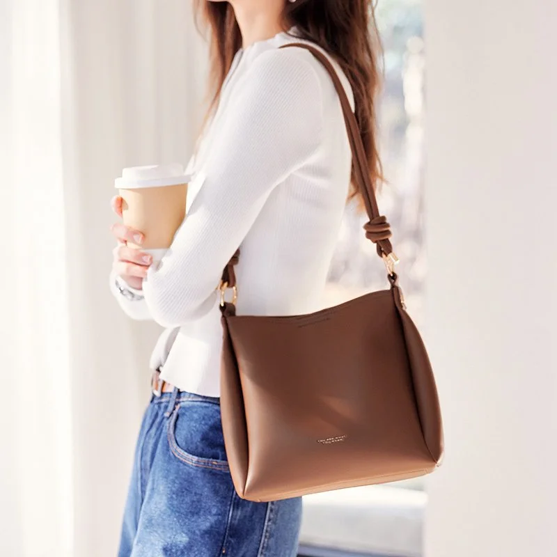 Women's Casual Bucket Shoulder Bag – Large Capacity Commuter Handbag