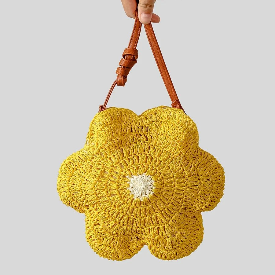 Hand-Woven Straw Shoulder Bag with Floral Pattern – Summer Beach Crossbody