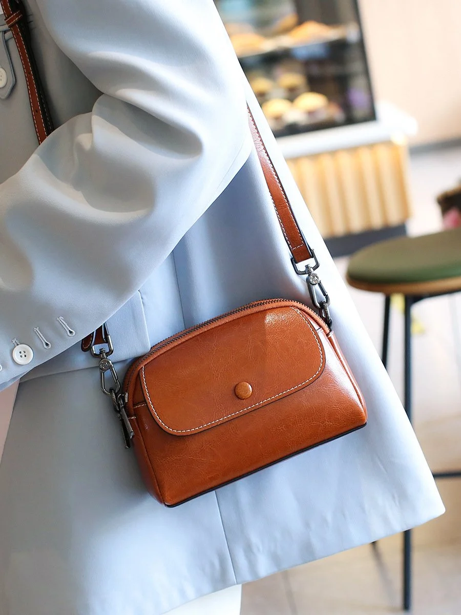 Mini Vintage Leather Crossbody Bag for Women – Small Mobile Shoulder Purse