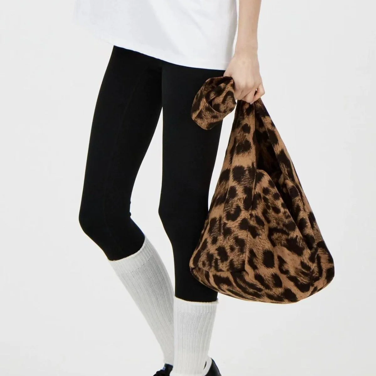 Stylish Leopard Print Canvas Tote Bag - Fashionable Crossbody Purse