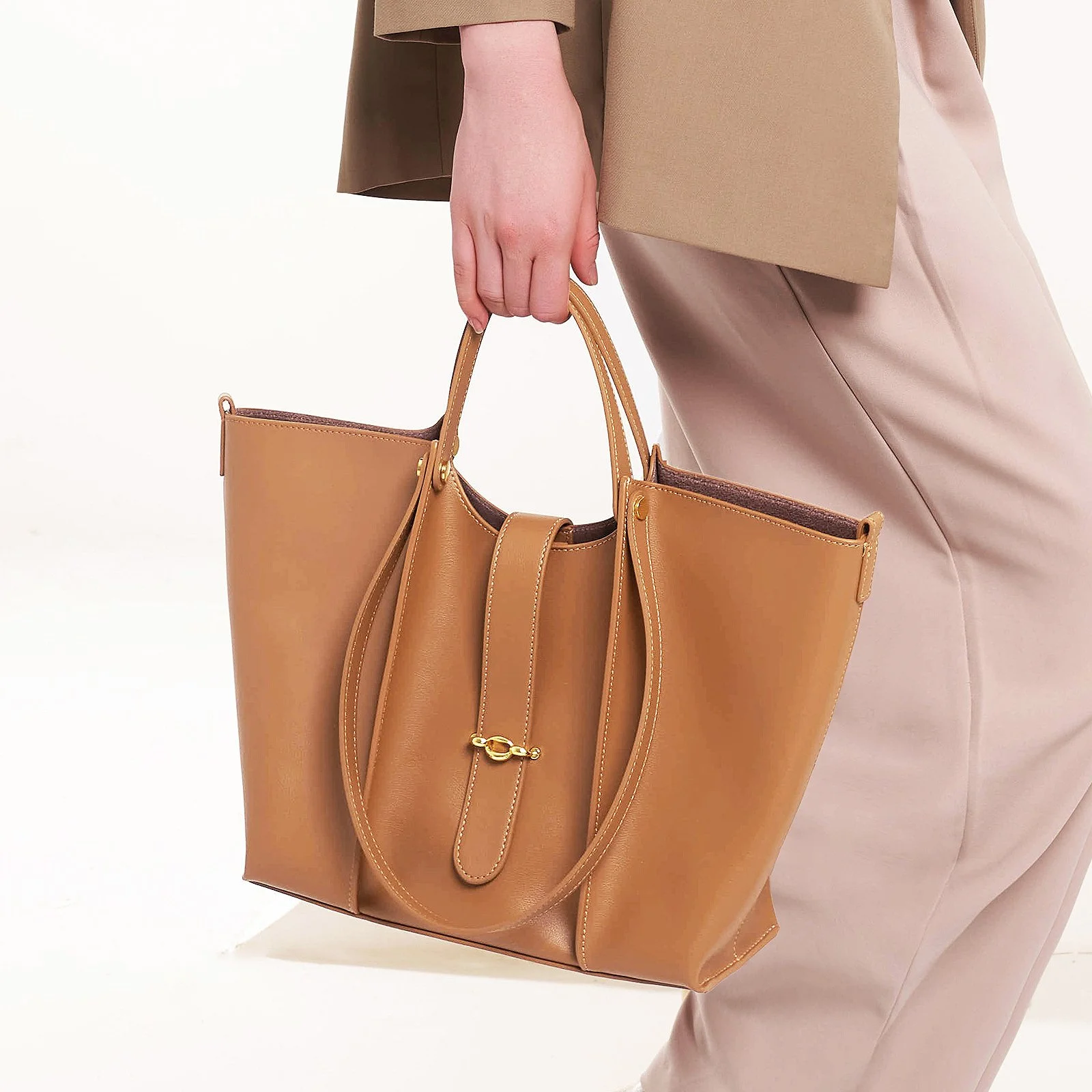 Large Capacity Genuine Leather Women’s Tote Bag with Hasp Closure