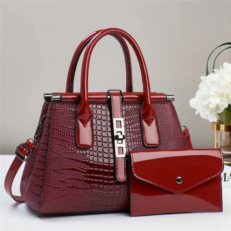Women’s Crocodile Pattern Leather Shoulder Bag