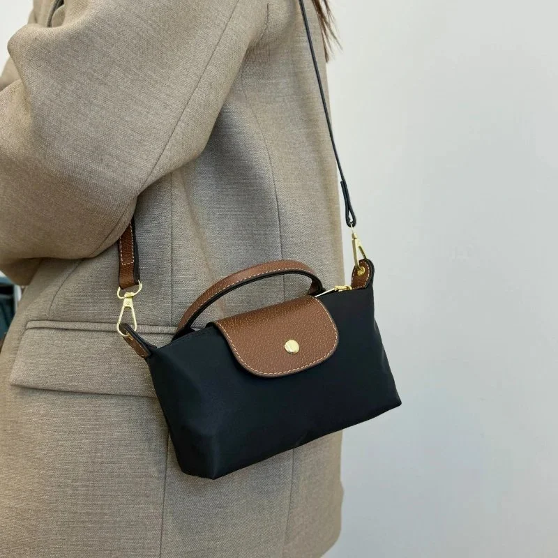 Soft Leather Pillow Crossbody Bag – Lightweight Summer Mini Phone Bag