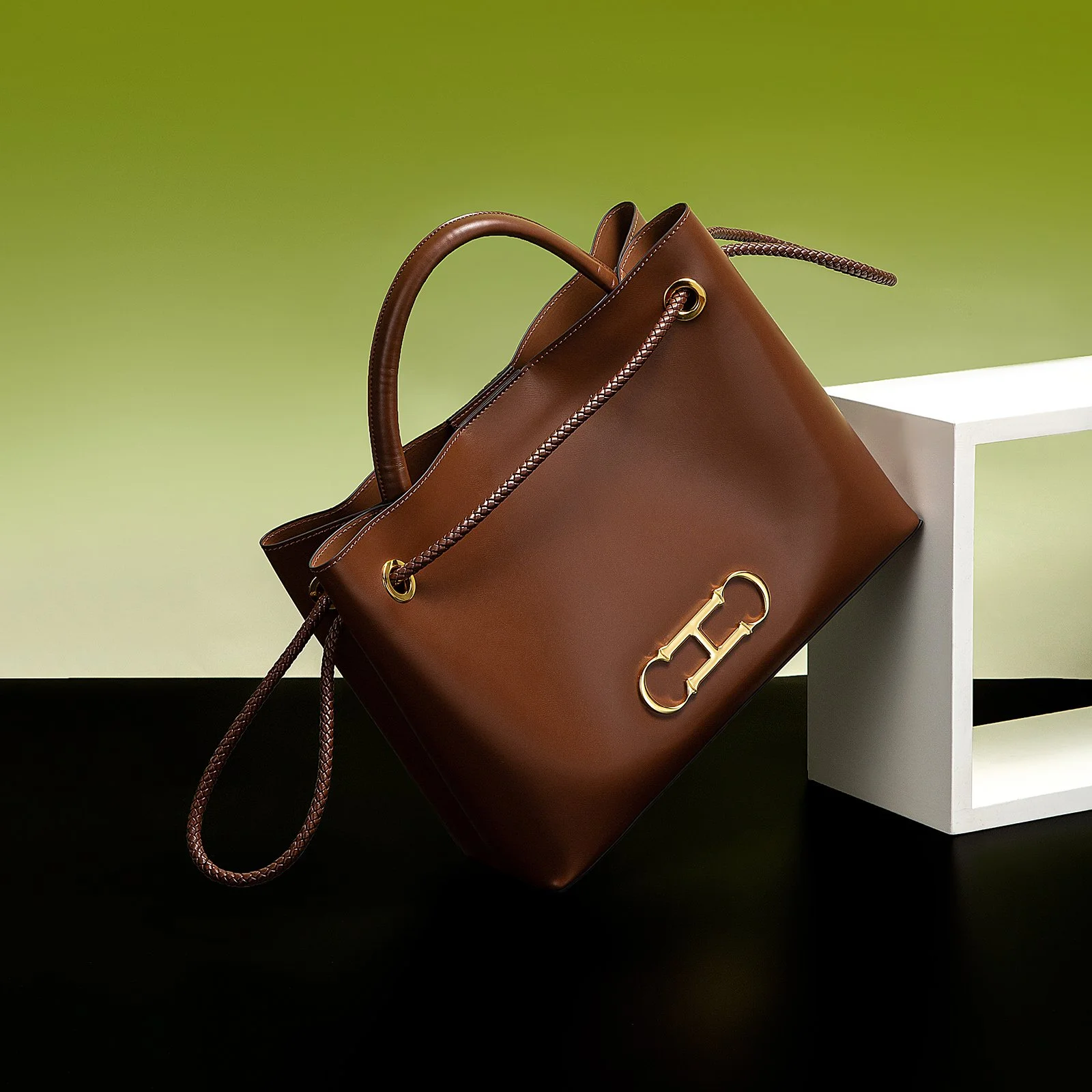 Retro Square Crossbody Bag for Women – Solid Color PU Shoulder Purse
