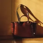 Fashionable Women's Crocodile Pattern Shopper Bag - Elegant Tote Handbag