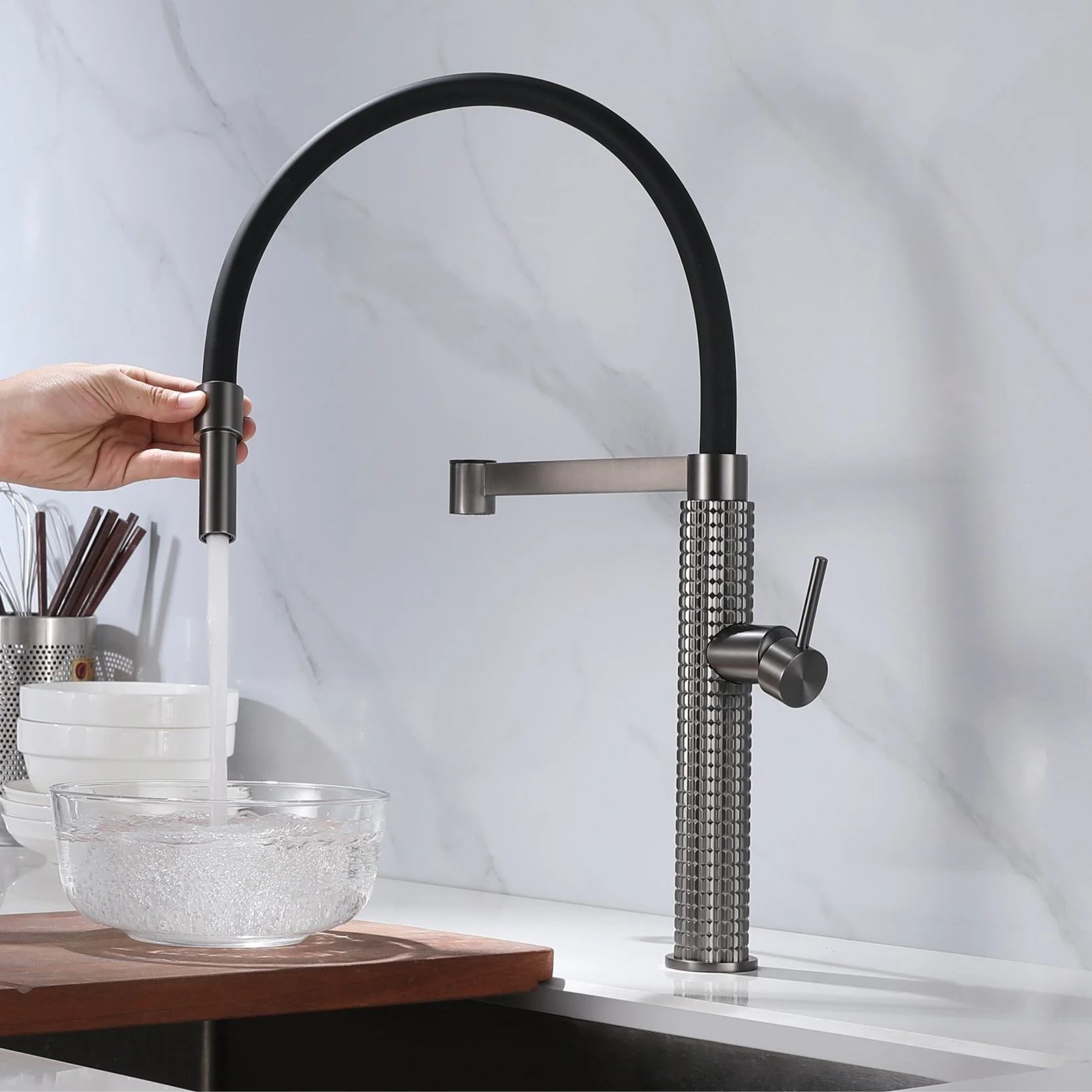 Luxury Gun Gray Brass Kitchen Faucet with Retractable Spout, Single Handle Design