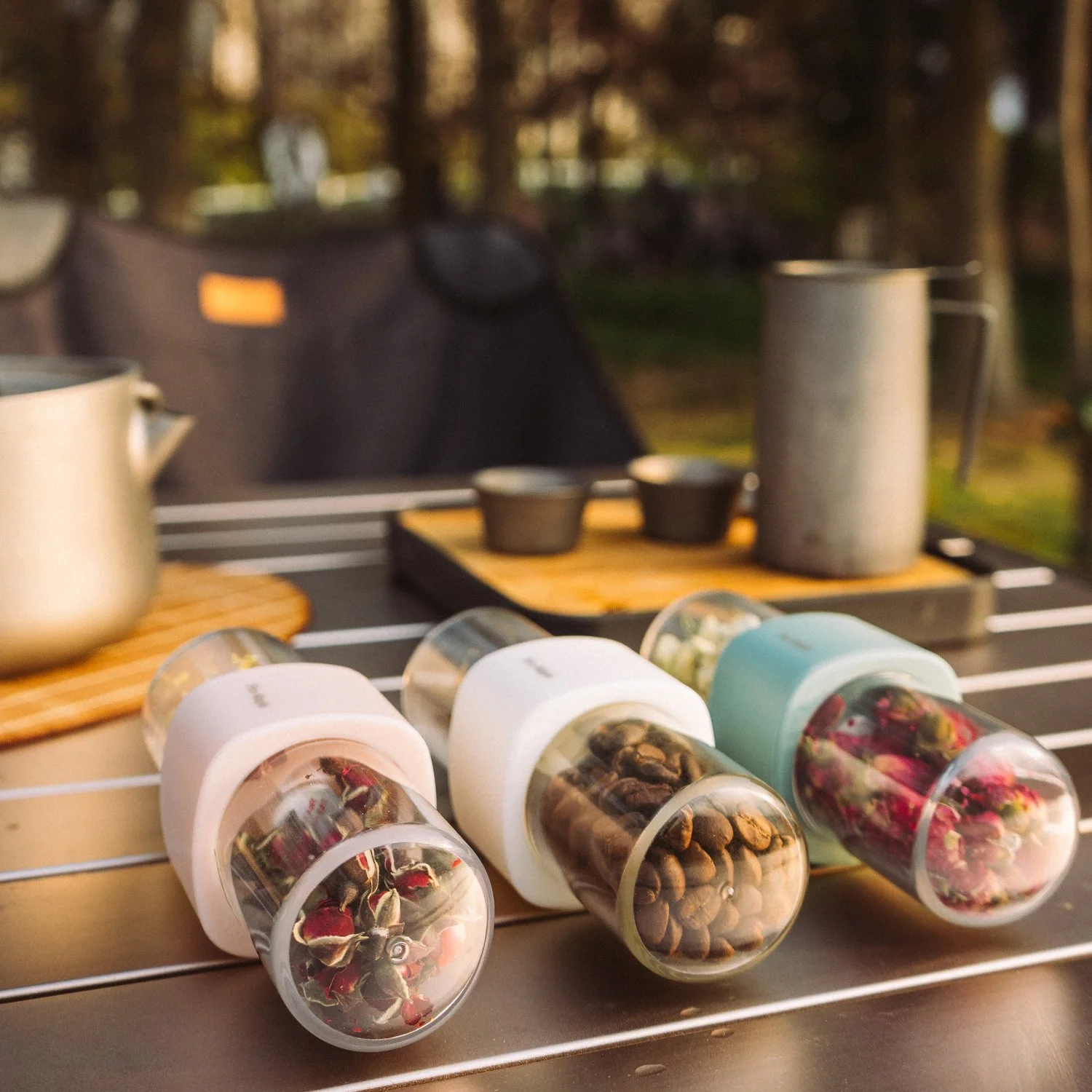 Portable Double-End Tea and Coffee Container – Leakproof & Durable