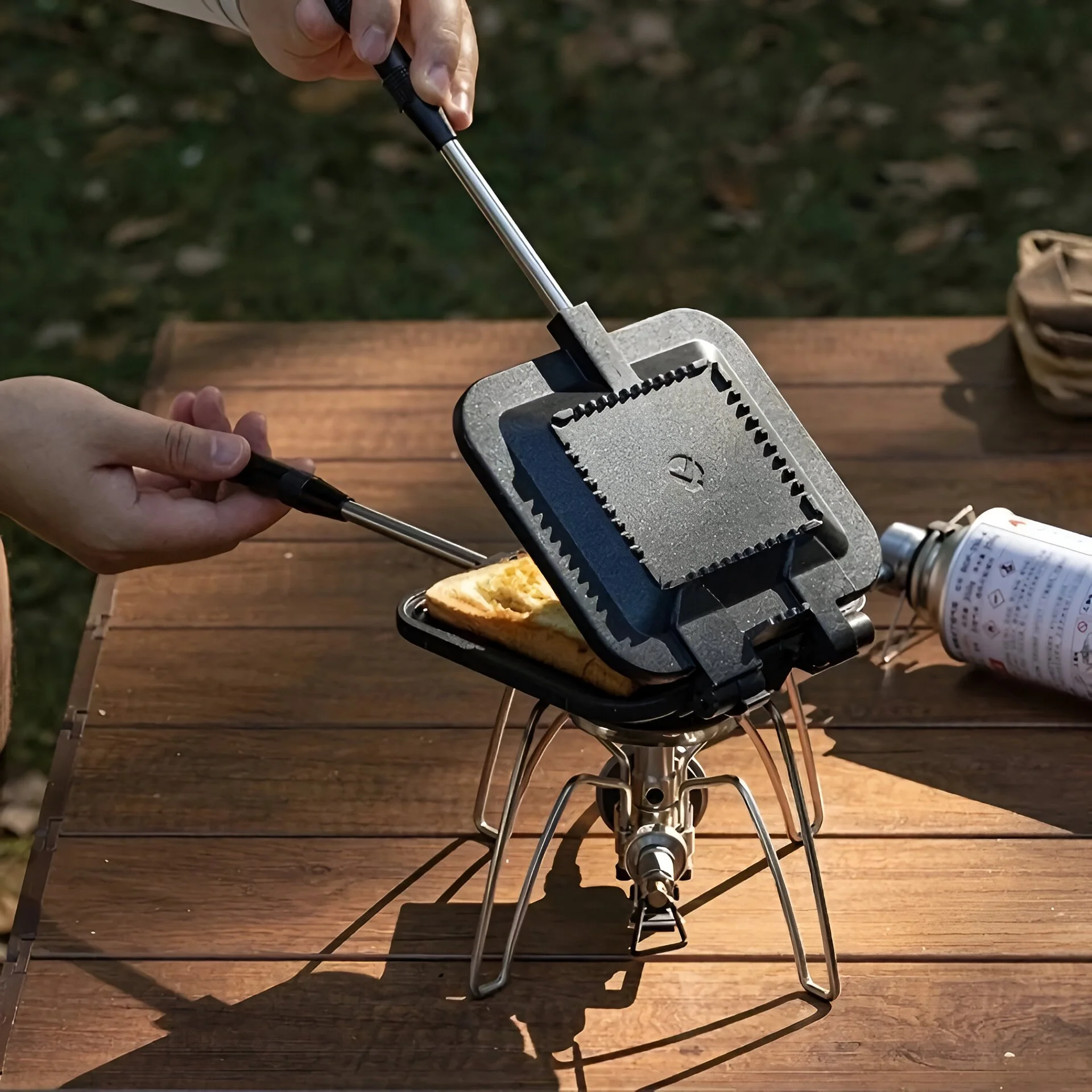 Double-Sided Non-Stick Sandwich & Breakfast Grill Pan – Portable & Versatile