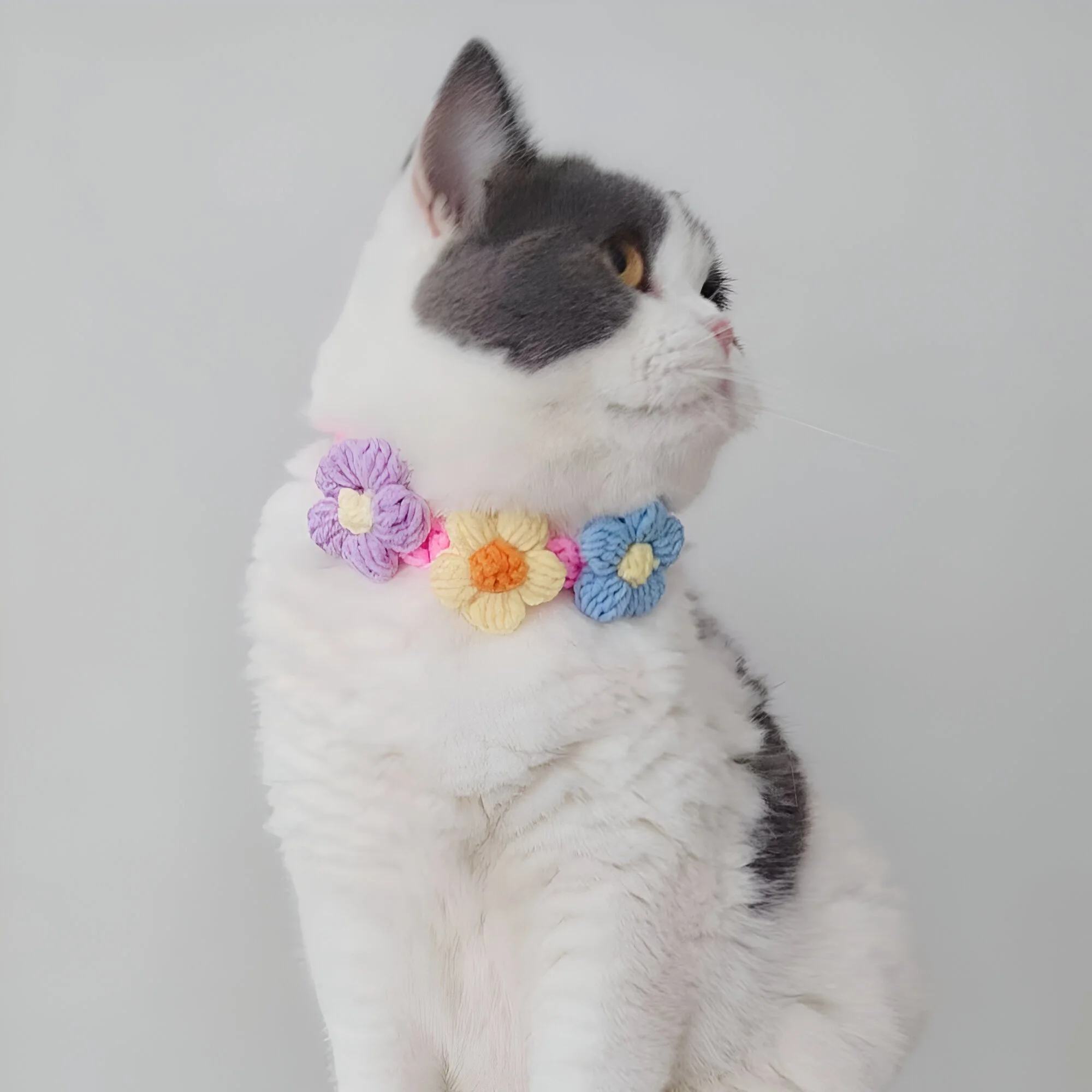 Chic Blue & White Floral Cotton Pet Bib Collar for Cats & Small Dogs
