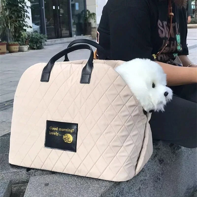 Cozy Companion: Portable & Warm Pet Carrier Bed for Medium Dogs