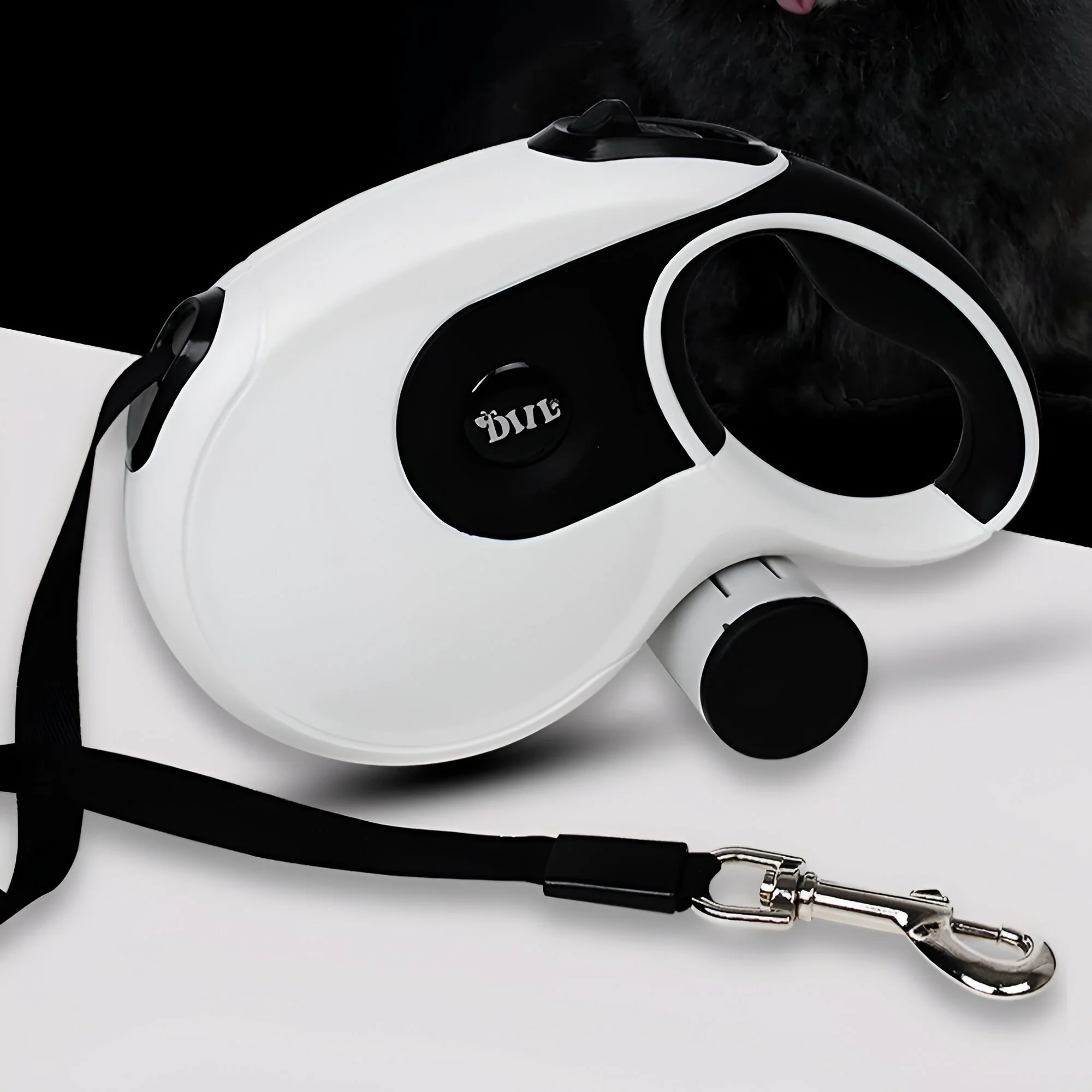 Durable 5/8m Retractable Leash for Large Dogs - Heavy-Duty Nylon Extending Leash