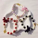 Fashion Pearl Bow Cat and Dog Necklace Collar with Beaded Plaid Love Pendant