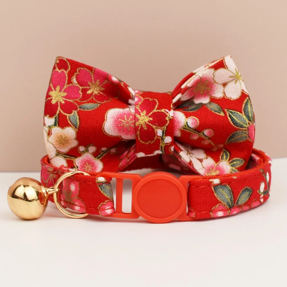 Adjustable Velvet Cat Collar with Bowknot and Bell – Safe & Stylish
