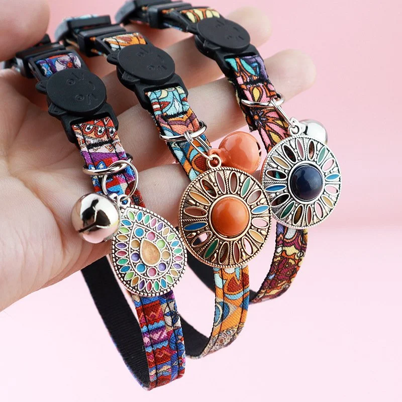 Adjustable Vintage Cat Collar with Pendant & Bell for Pets