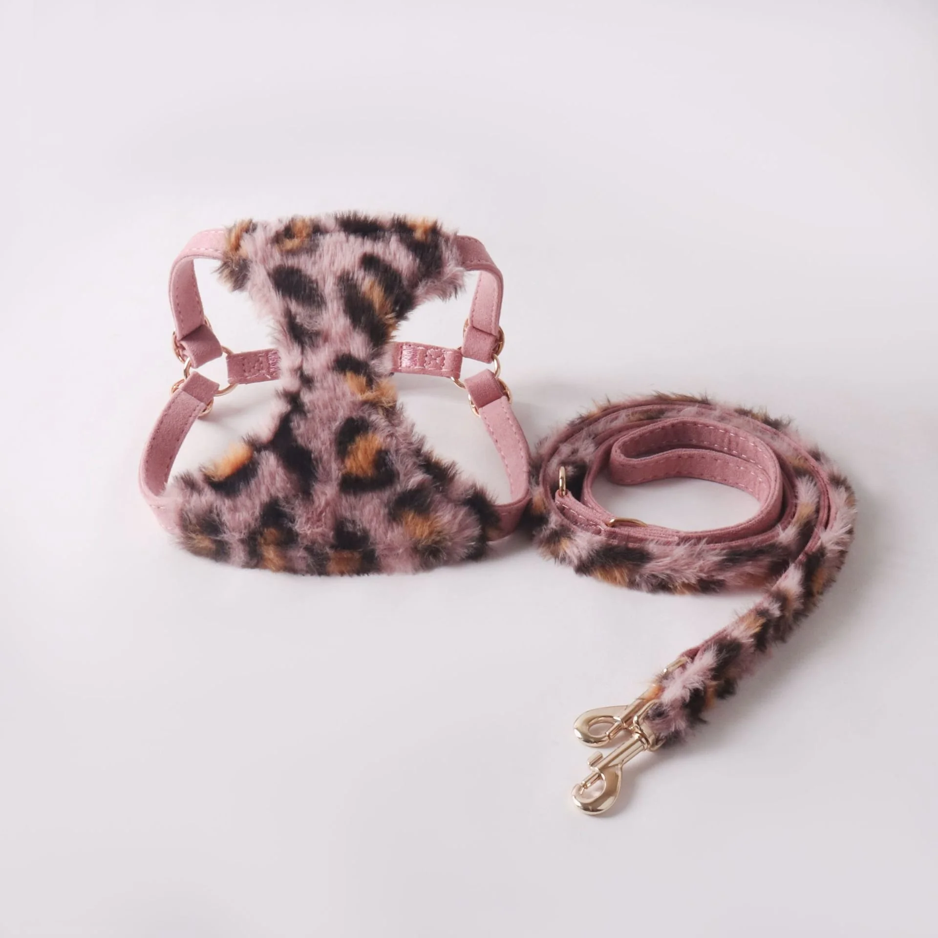 Leopard Print Faux Fur Dog Harness & Leash Set – Soft & Secure