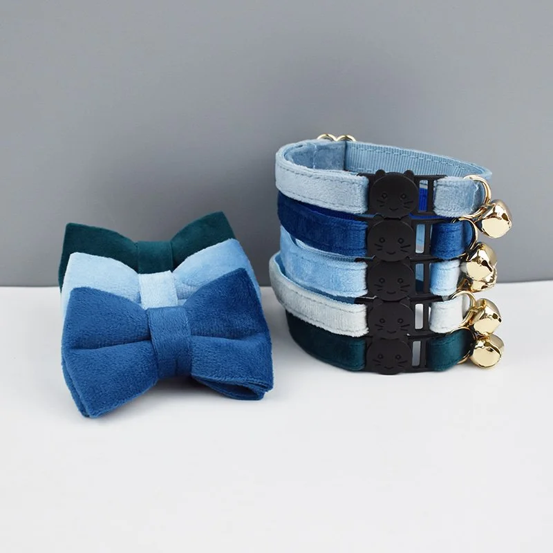 Cute Velvet Cat Collar with Bowknot and Adjustable Safety Buckle