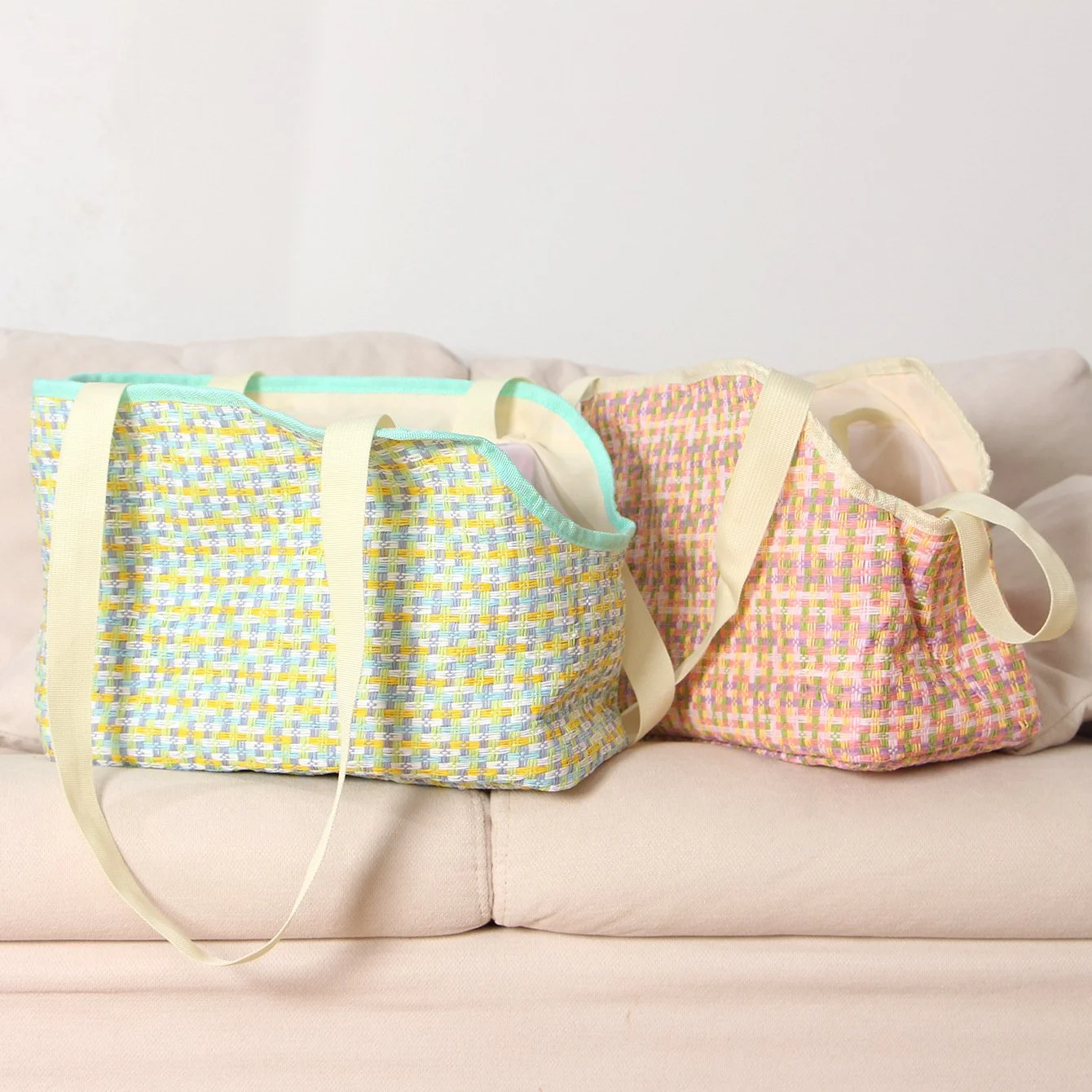 Breathable Woven Pet Carrier Bag for Cats & Small Dogs – Fashionable Outdoor Handbag