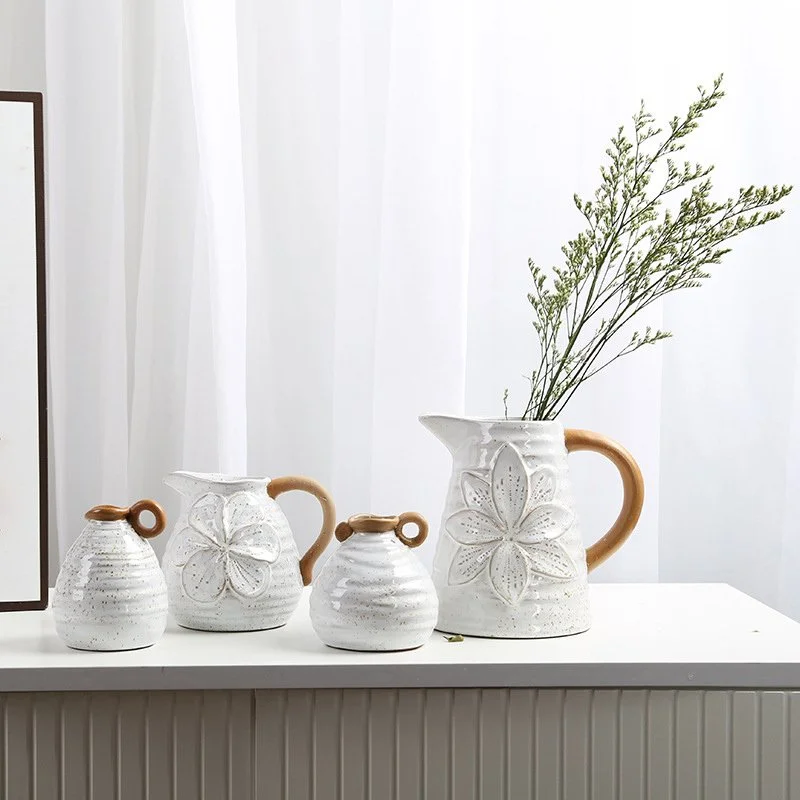 Modern Ceramic Vase with Contrast Color & Handle – Retro Hydroponic Flower Decor