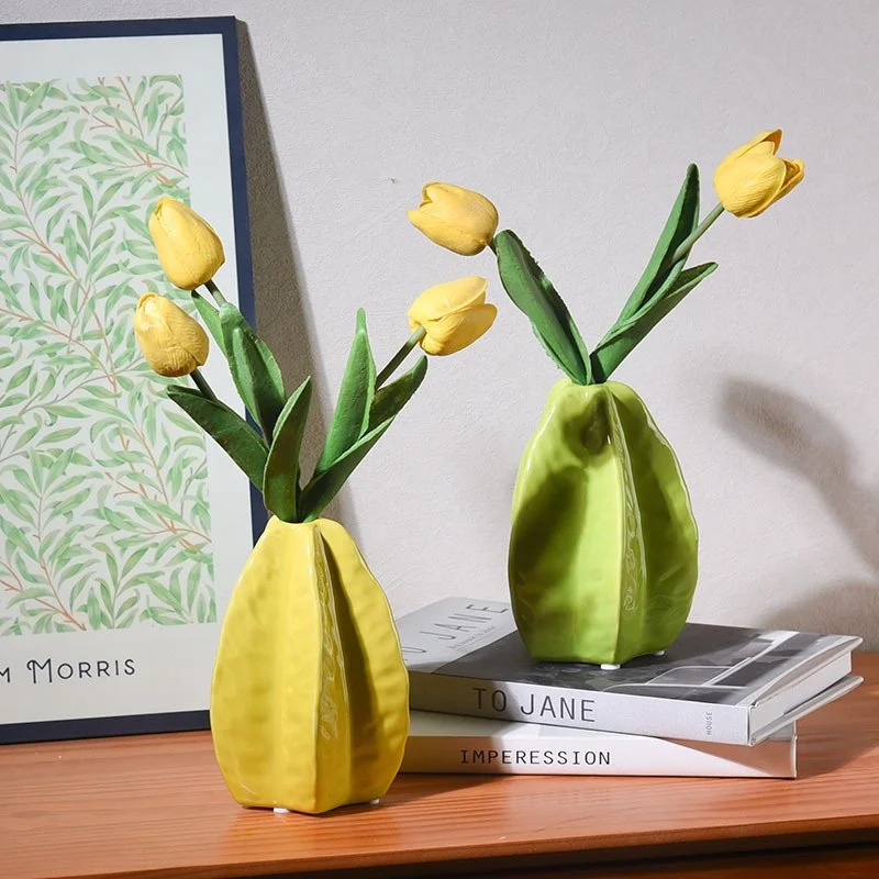 Star Fruit Ceramic Vase – Unique Home Decor & Floral Display
